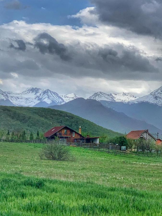 Вилла Casuta-Lacului Unciuc Экстерьер фото